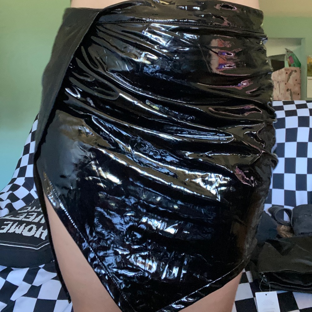 Black vinyl skirt